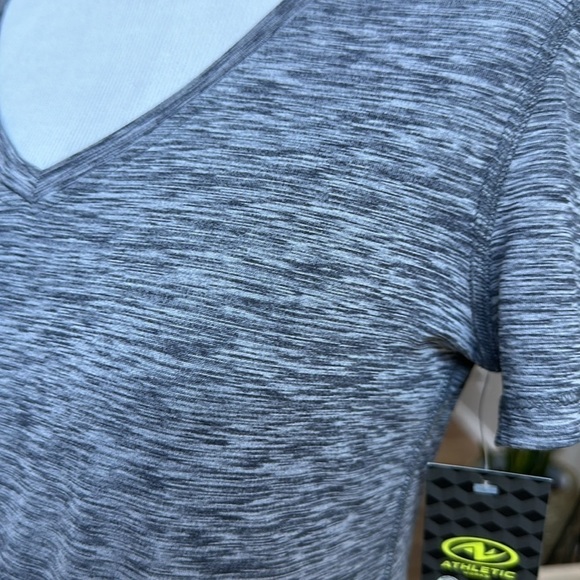 Athletic works grey short sleeve athletic top SZ XS - Picture 3 of 8